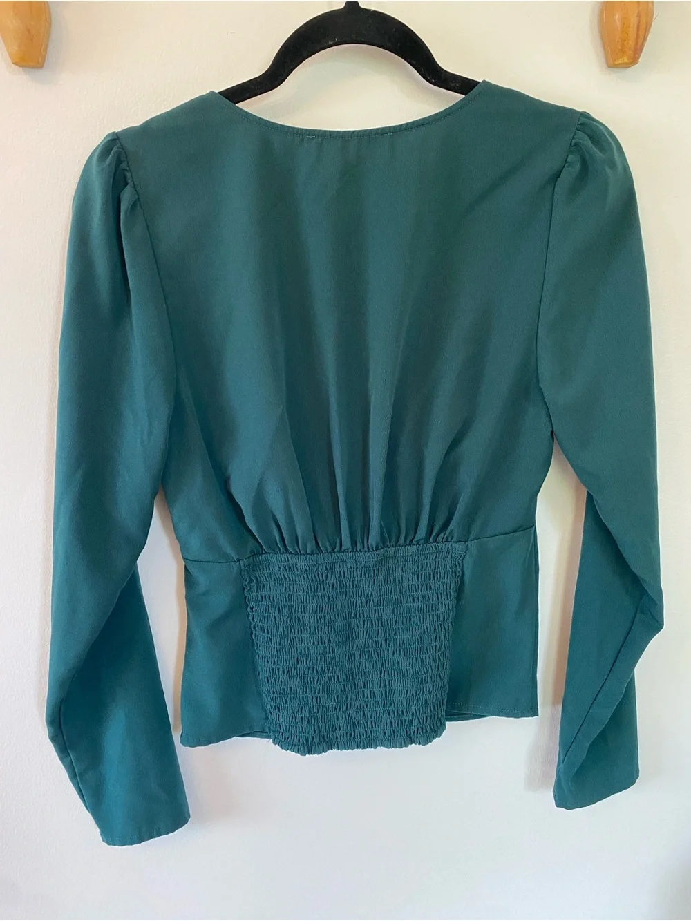 Abercrombie & Fitch Emerald Green Twist-Front Long Sleeve Top - size medium